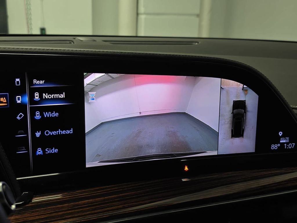 Used 2023 Crystal White Tricoat Cadillac Luxury image 18