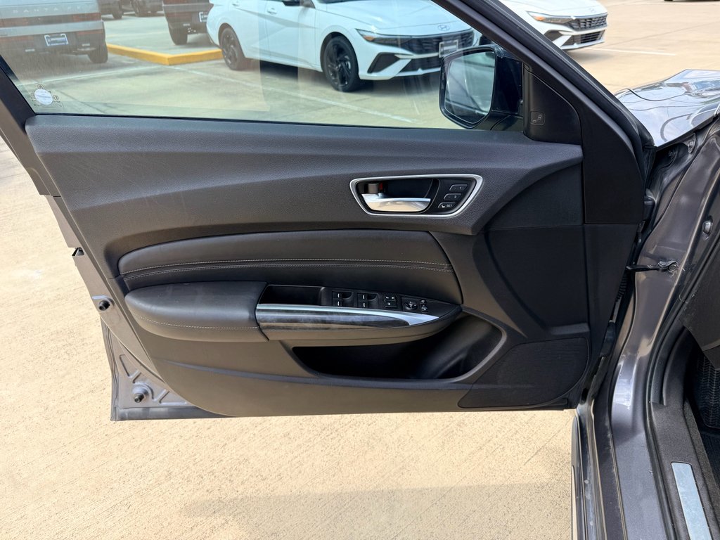 Used 2018 Crystal Black Pearl Acura w/Advance Pkg image 9