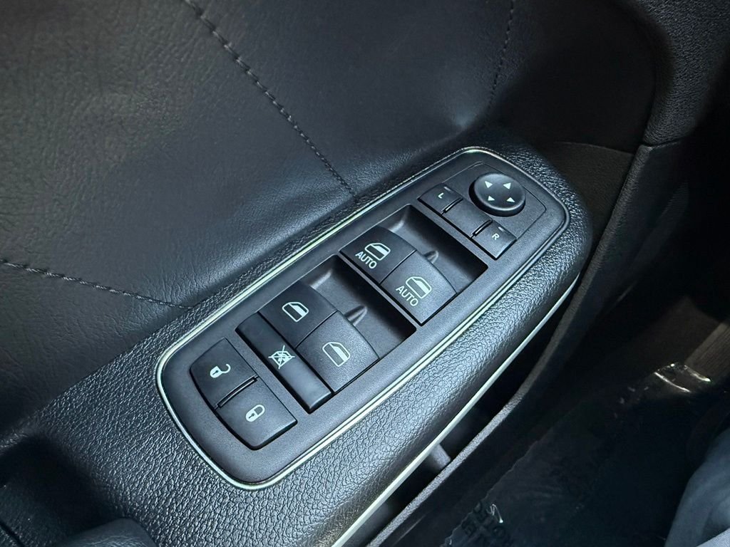 Used 2023 Go Mango! Dodge R/T Scat Pack image 8