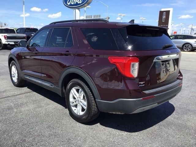 Certified Used 2022 Jewel Red Metallic Ford XLT image 5