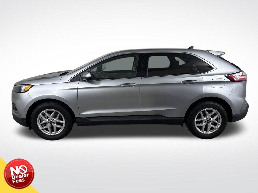 Used 2023 Silver Ford SEL image 7