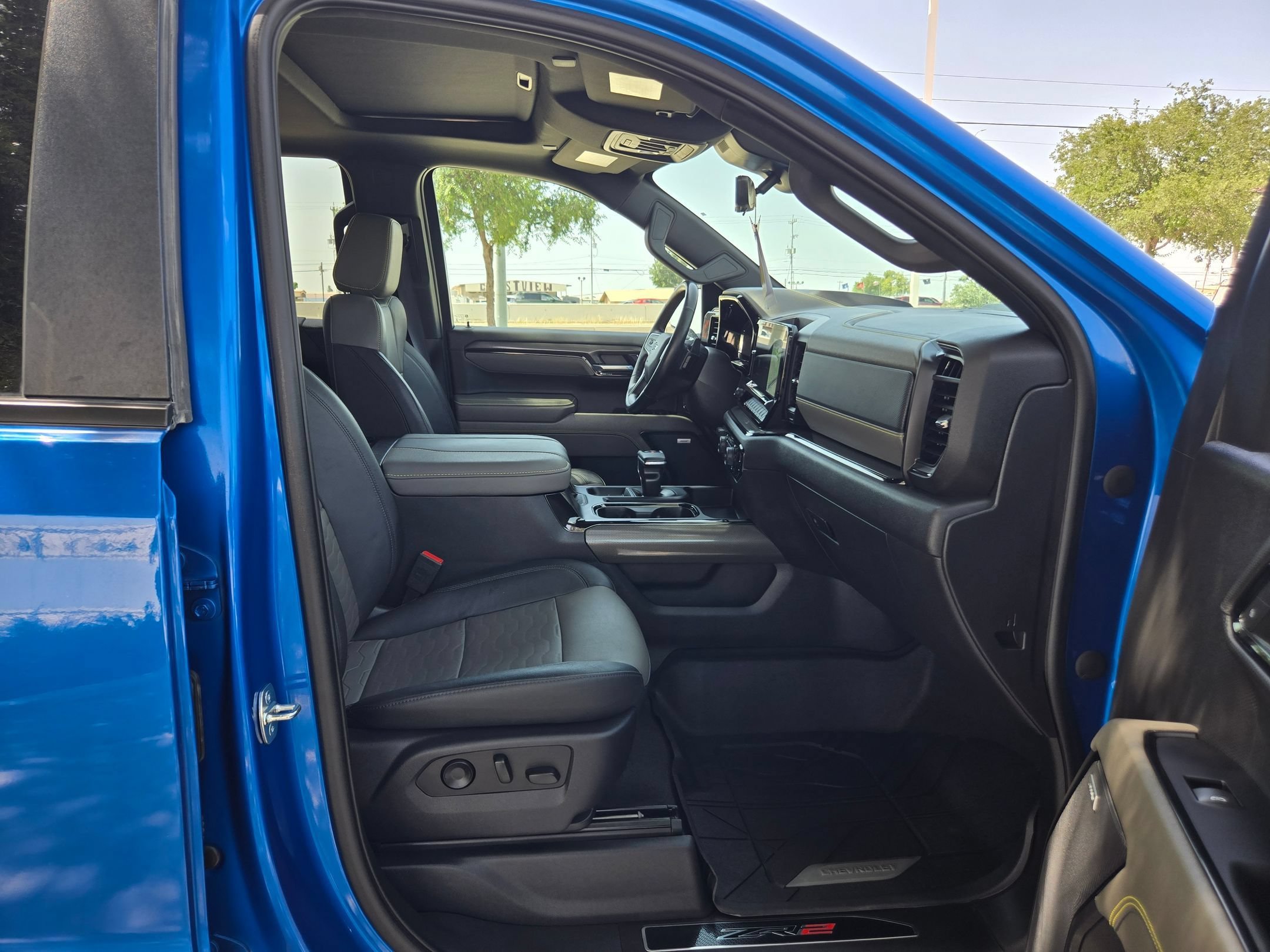 2023 Chevrolet Silverado 1500 ZR2 - Photo 25