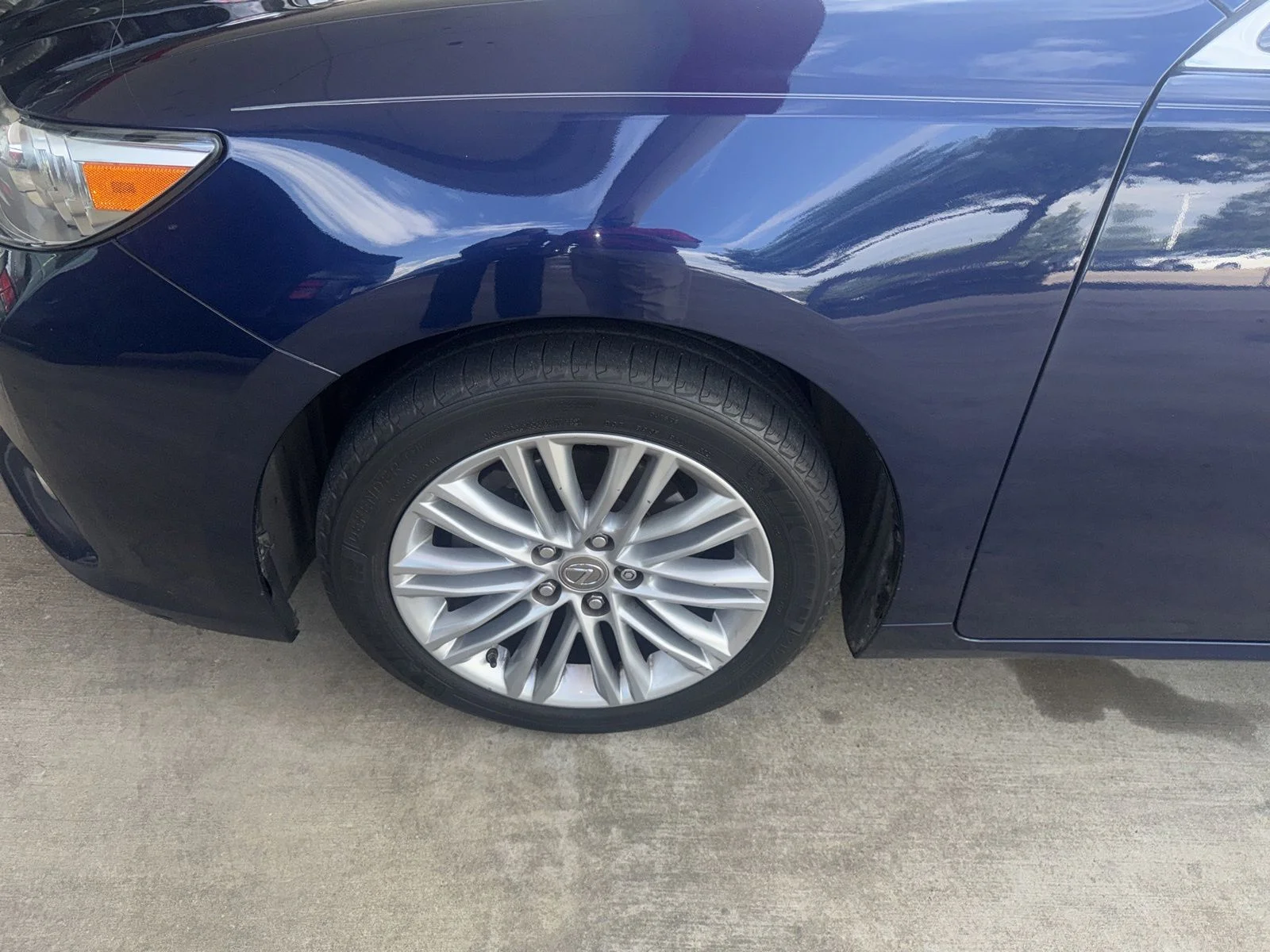 Used 2014 Blue Lexus 350 image 2