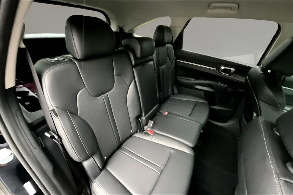 New 2026 Ebony Black Kia S image 9
