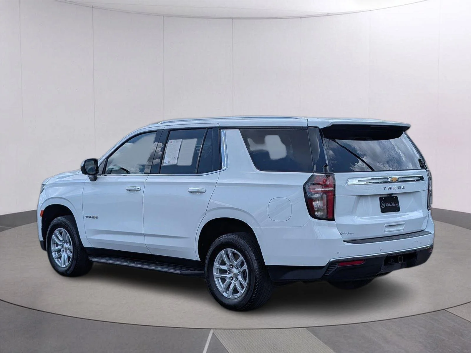 Used 2023 Summit White Chevrolet LS image 6