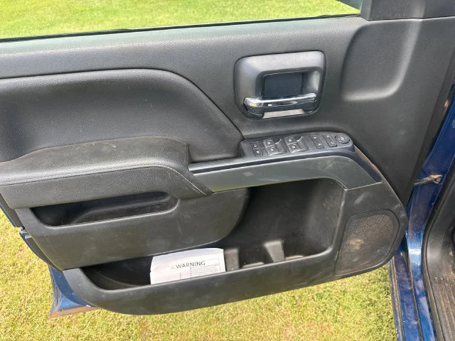 Used 2019 Blue Chevrolet LT image 14