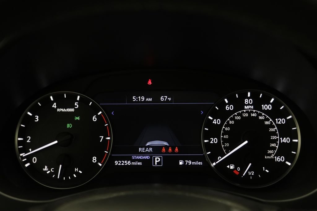 Used 2021 Black Obsidian INFINITI LUXE image 8