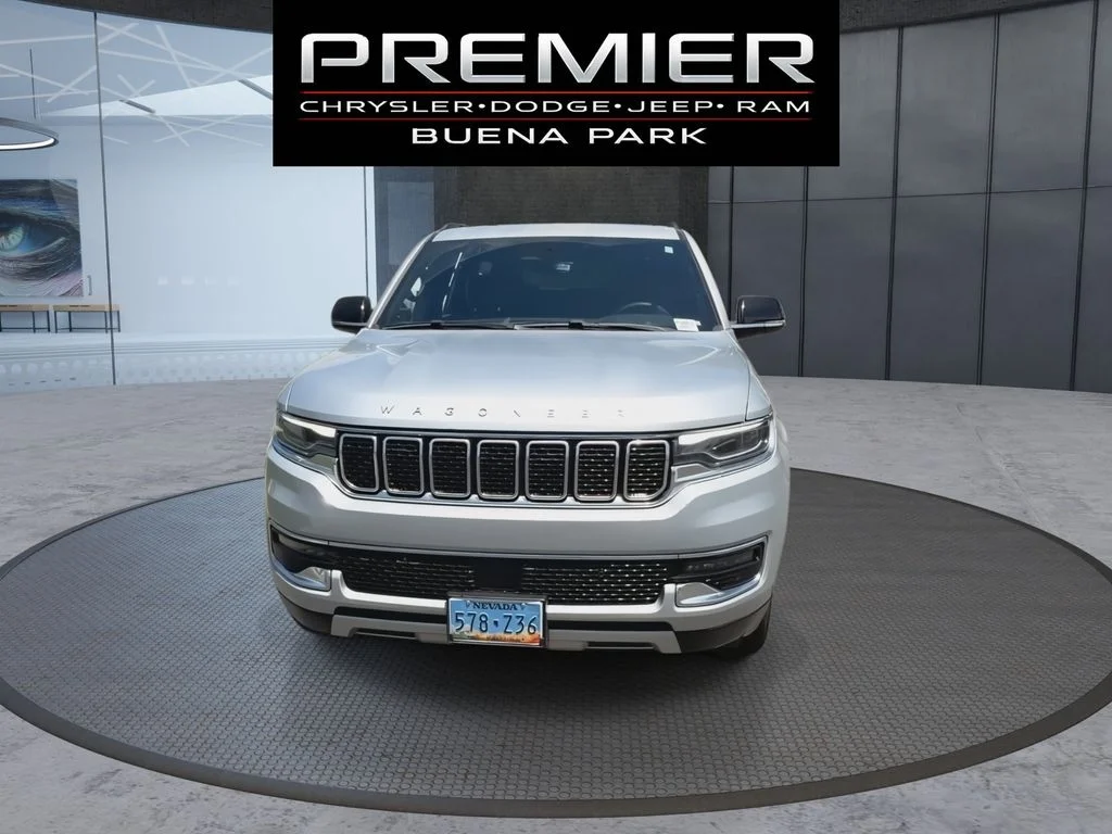 Used 2024 Silver Jeep Series II image 3