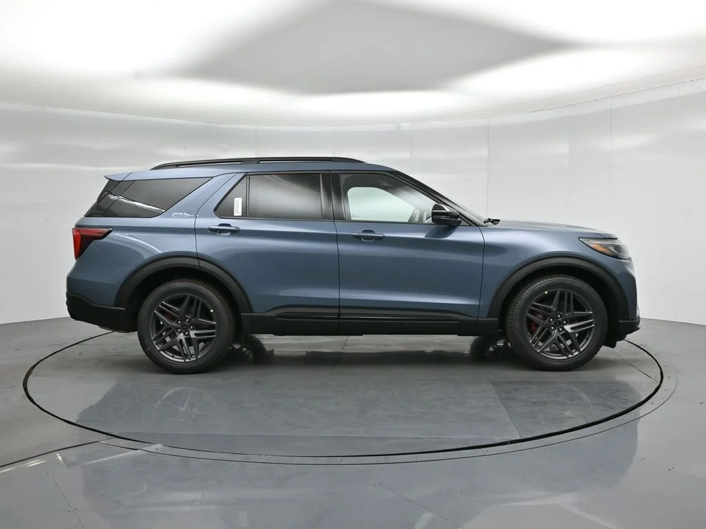 New 2026 Vapor Blue Metallic Ford ST image 26