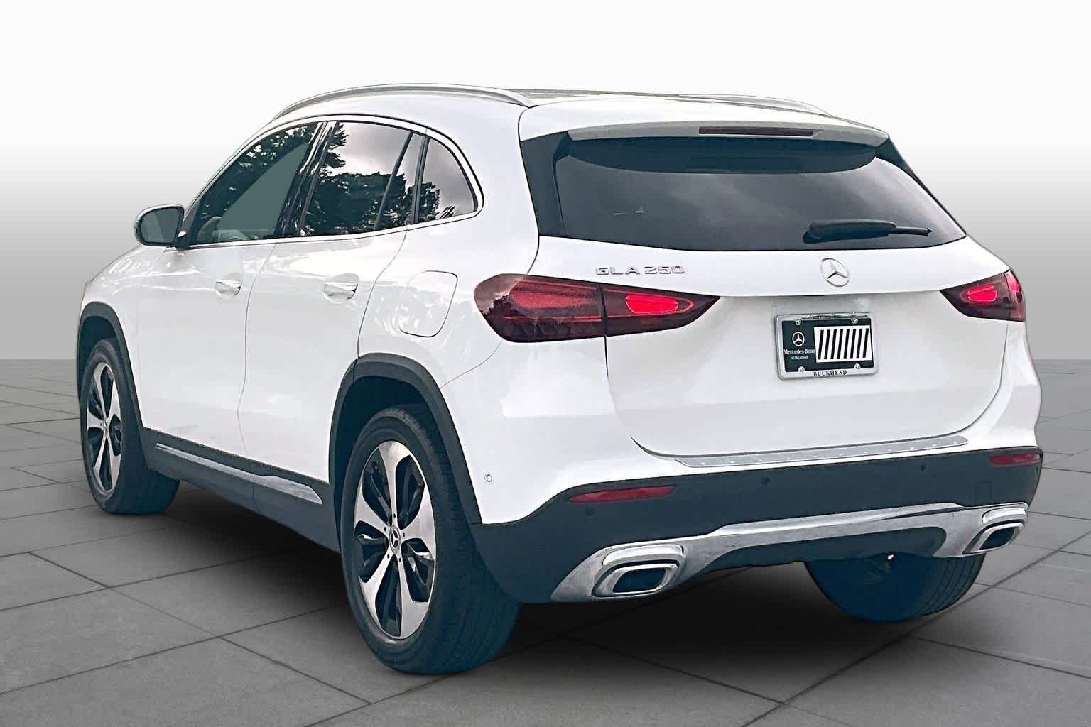 Used 2025 Polar White Mercedes-Benz GLA 250 image 11