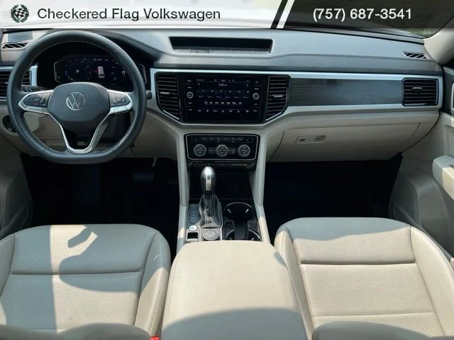 Used 2023 Pure White Volkswagen 3.6L V6 SE w/Technology image 28