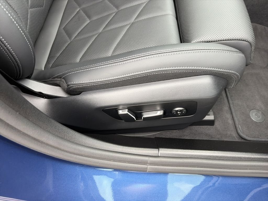 Used 2024 Phytonic Blue Metallic BMW 530i image 33