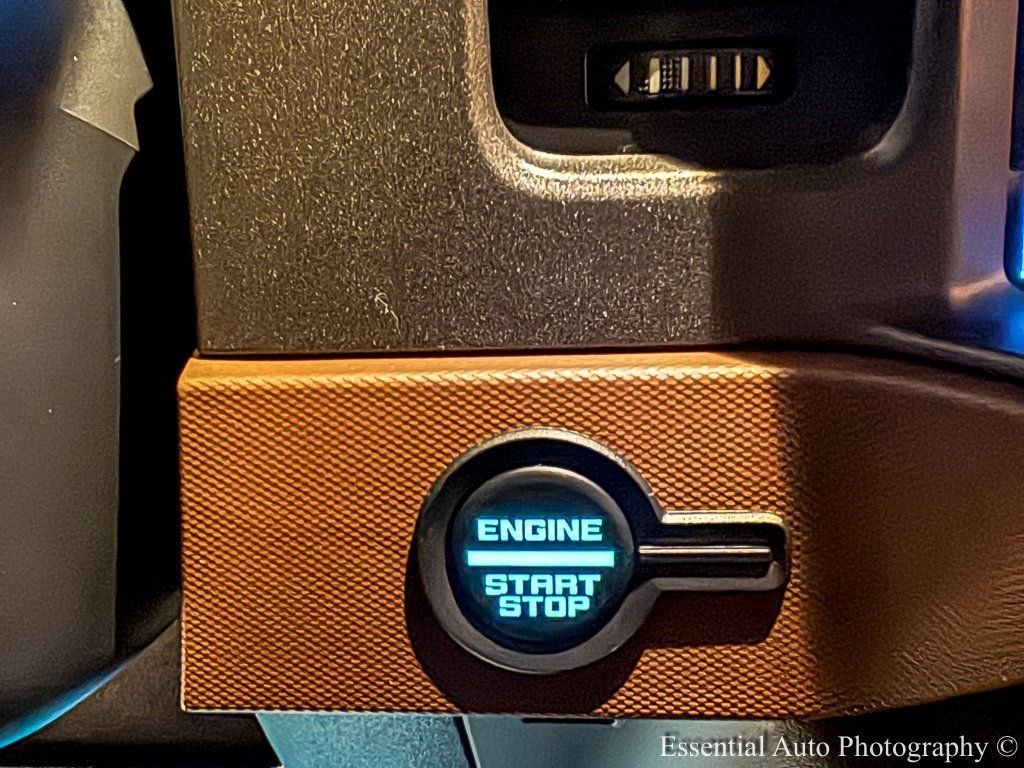 2024 FORD BRONCO - Image 16