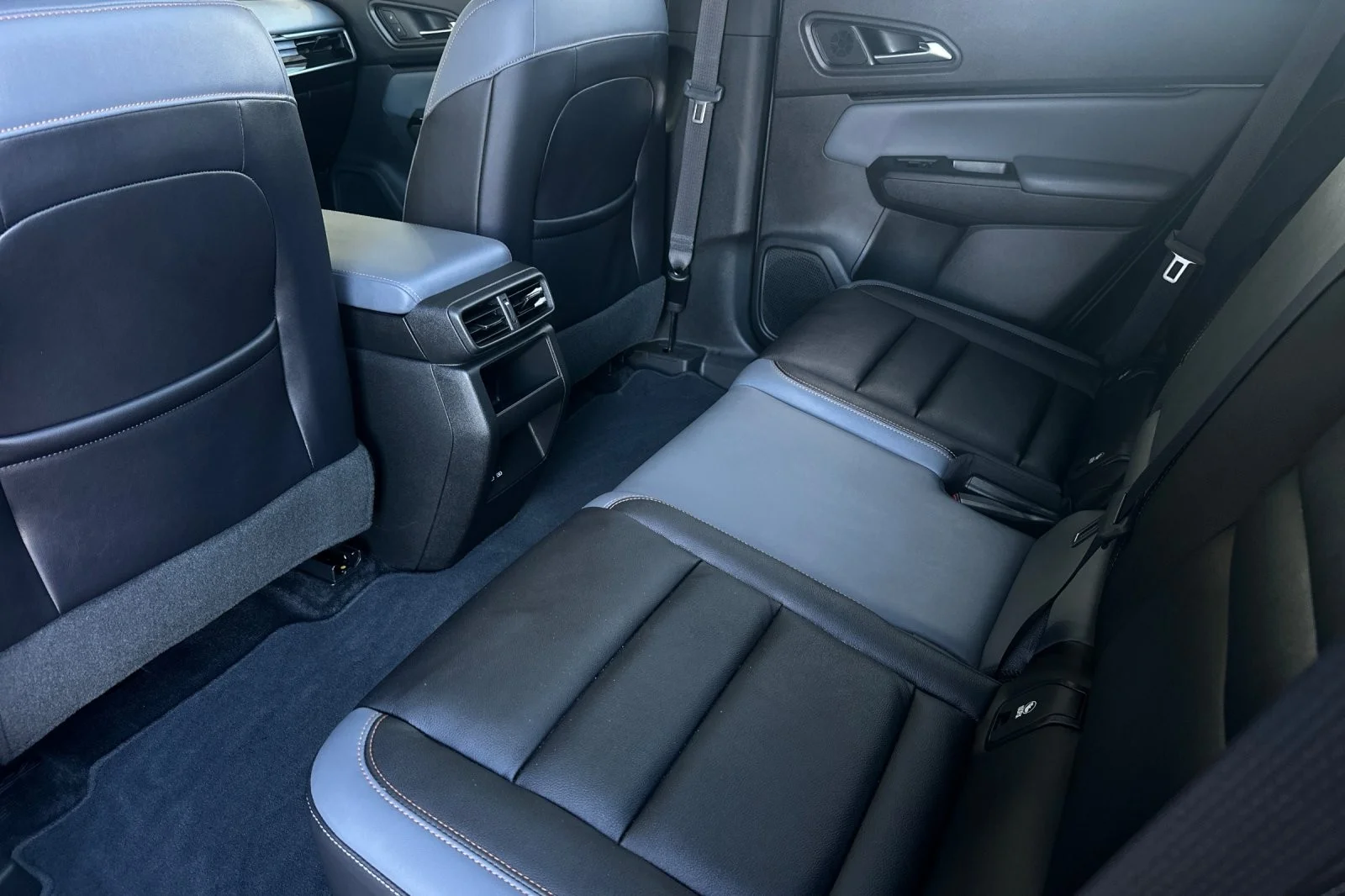 Used 2025 WHITE Honda Touring image 11