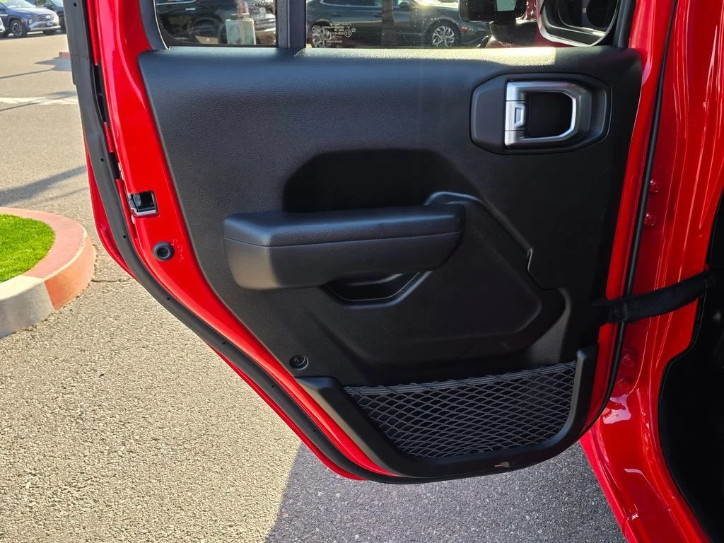 Used 2025 Red Jeep Sport S image 20