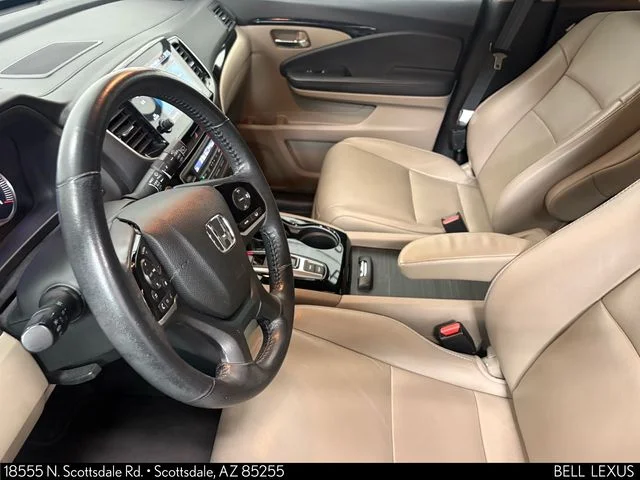 Used 2021 White Honda Touring image 11