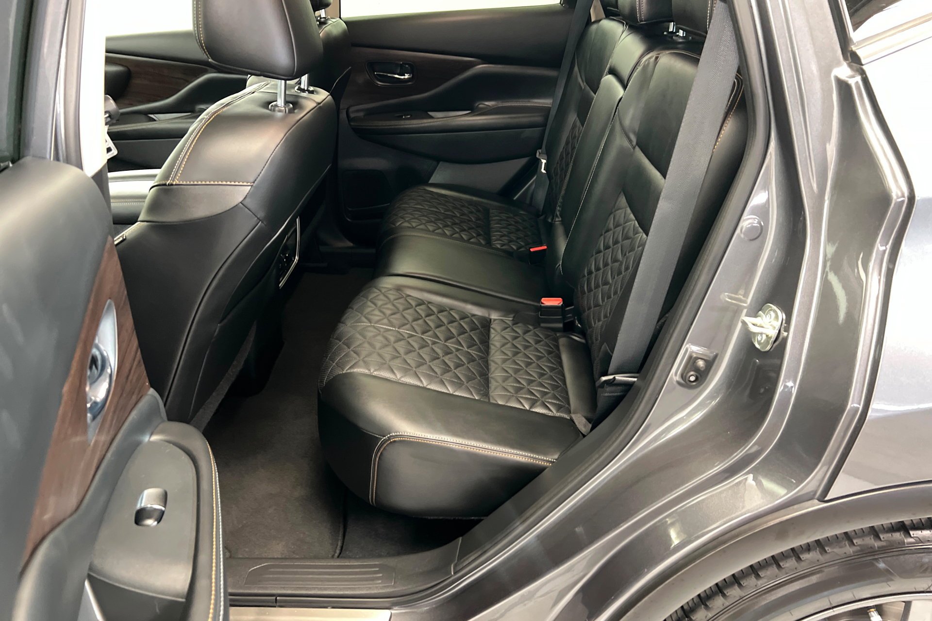 Used 2021 Gun Metallic Nissan Platinum image 22
