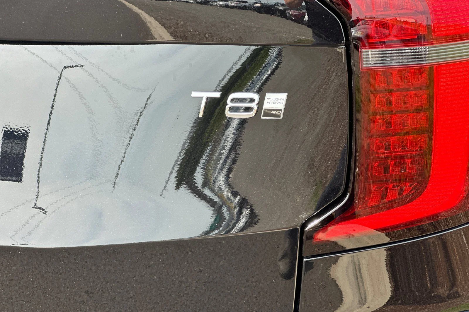 New 2026 Onyx Black Volvo Ultra image 25