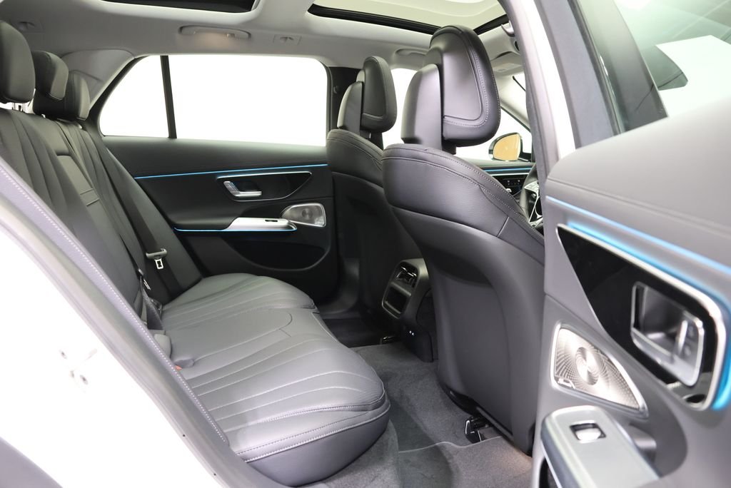 New 2027 Polar White Mercedes-Benz E 450 image 53