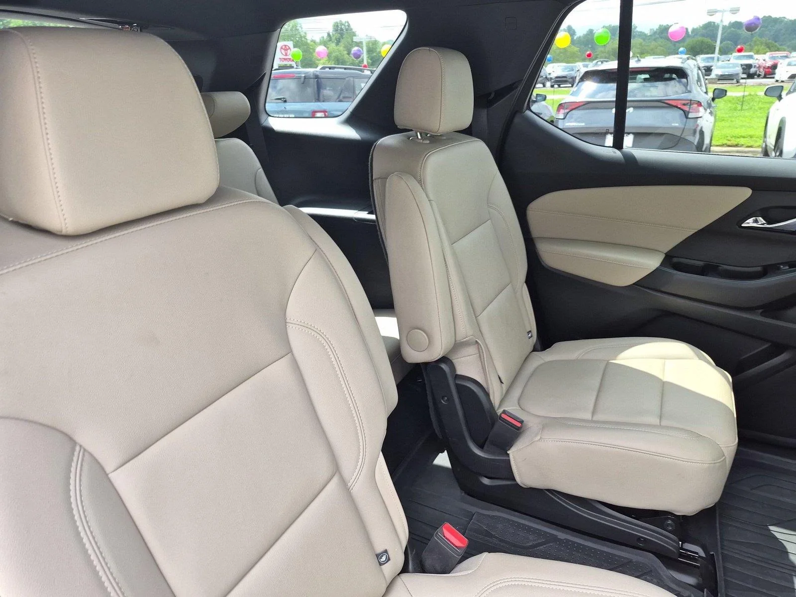 Used 2023 Mosaic Black Metallic Chevrolet LT Leather image 36