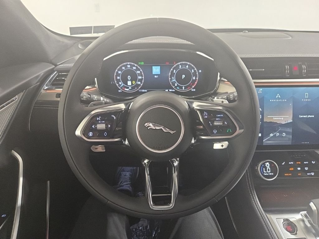 2026 Jaguar F-Pace R-Dynamic S - Photo 10