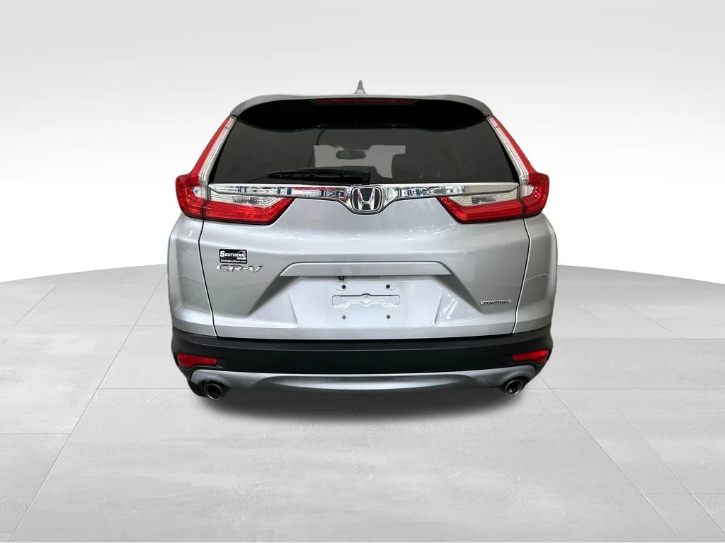 Used 2018 Silver Honda Touring image 4