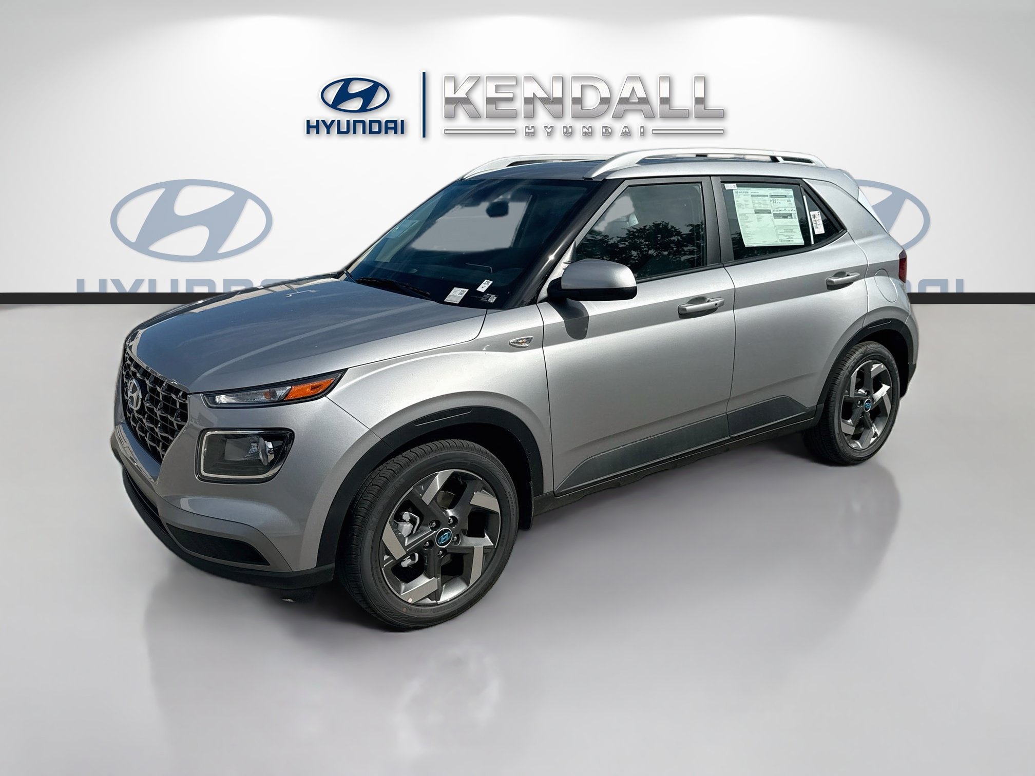 New 2026 Shimmering Silver Hyundai SEL image 27
