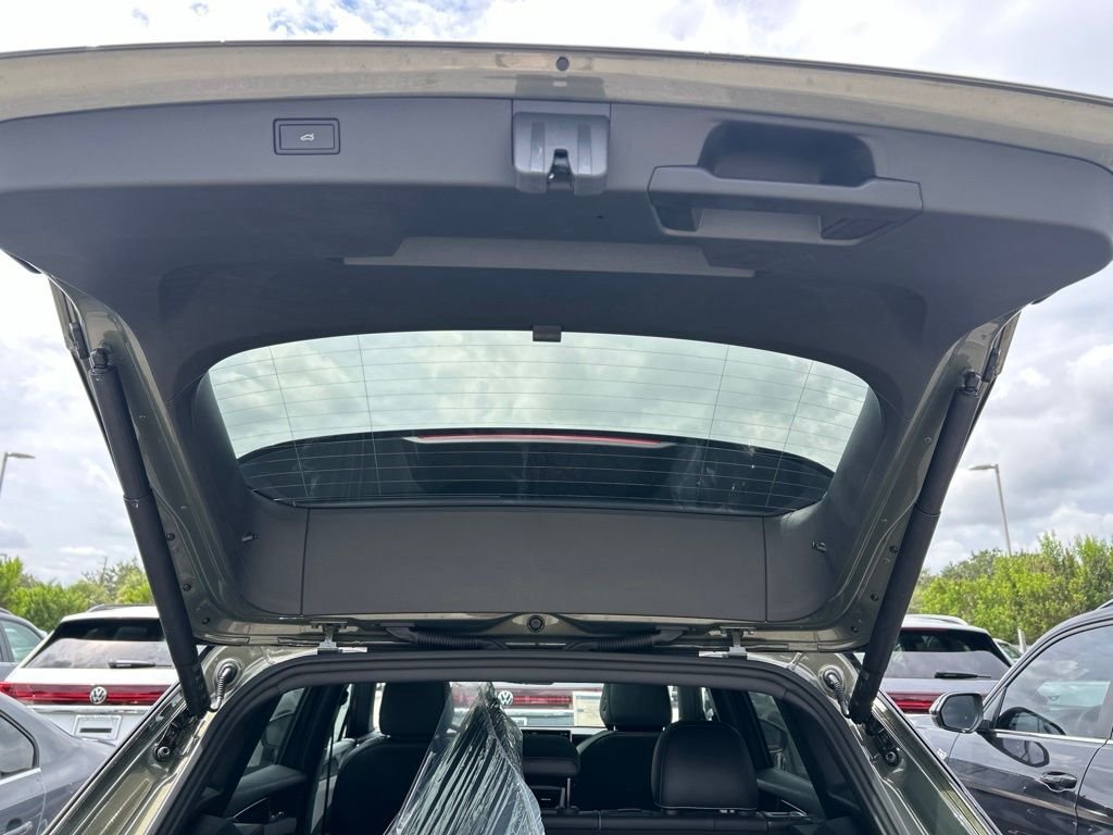 New 2026 Green Volkswagen 2.0T SE R-Line Black image 52