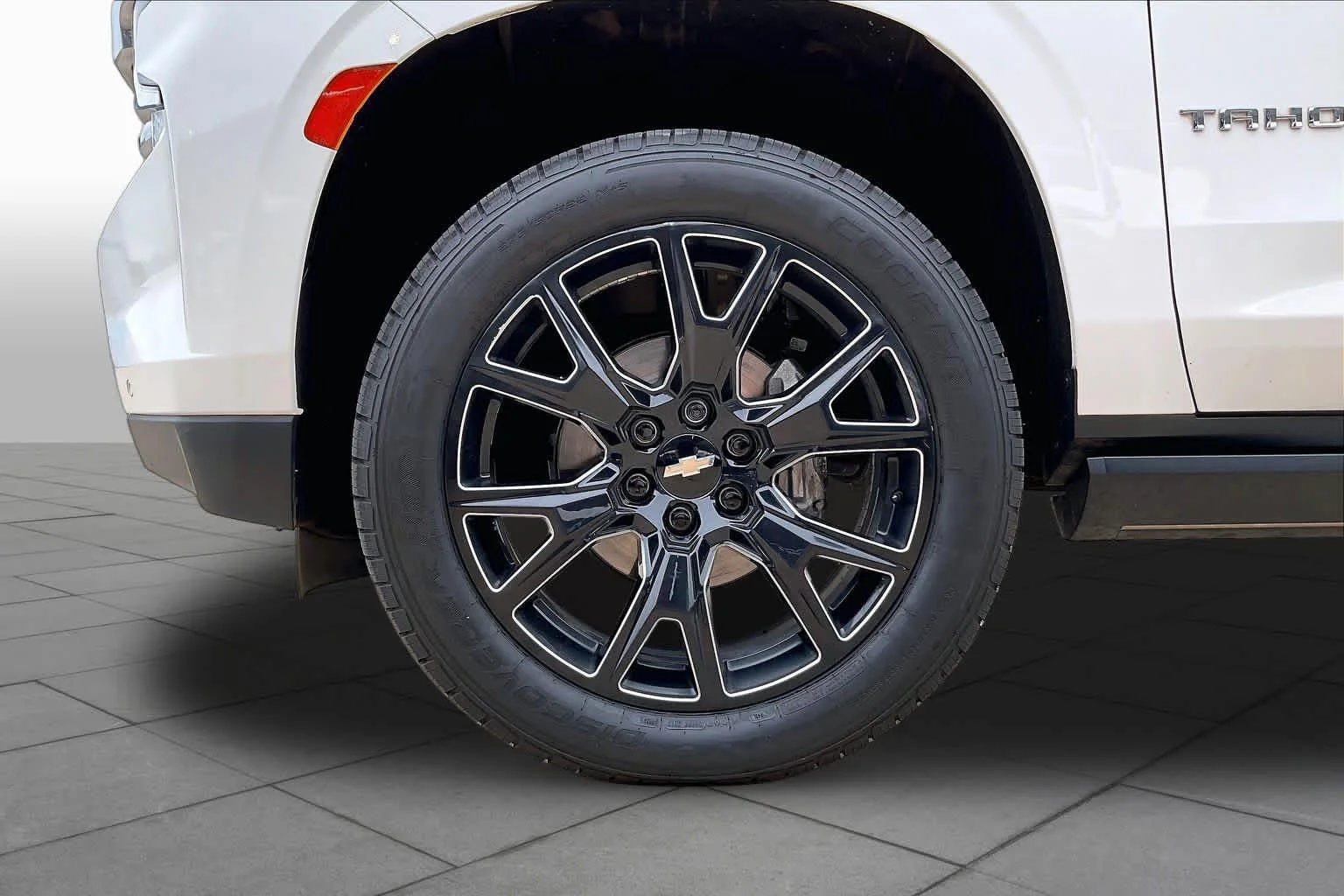 Used 2021 Summit White Chevrolet High Country image 12
