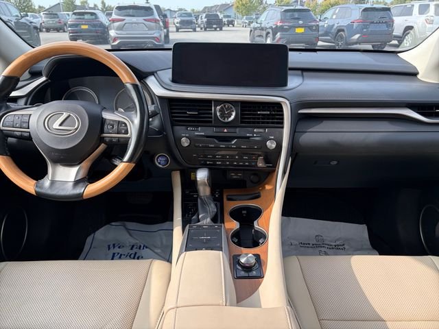 Used 2022 White Lexus 450h image 21