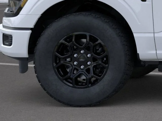 New 2026 Oxford White Ford XLT image 19
