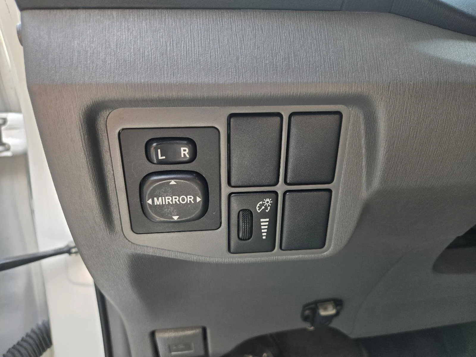Used 2011 Blizzard Pearl Toyota II image 14