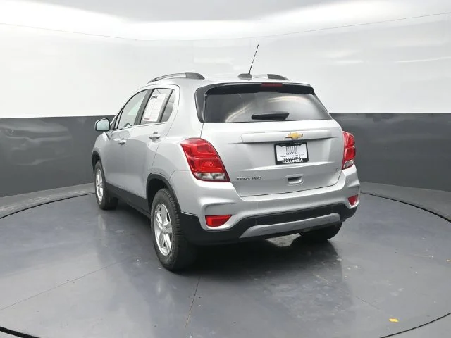 Used 2020 Silver Chevrolet LT image 7