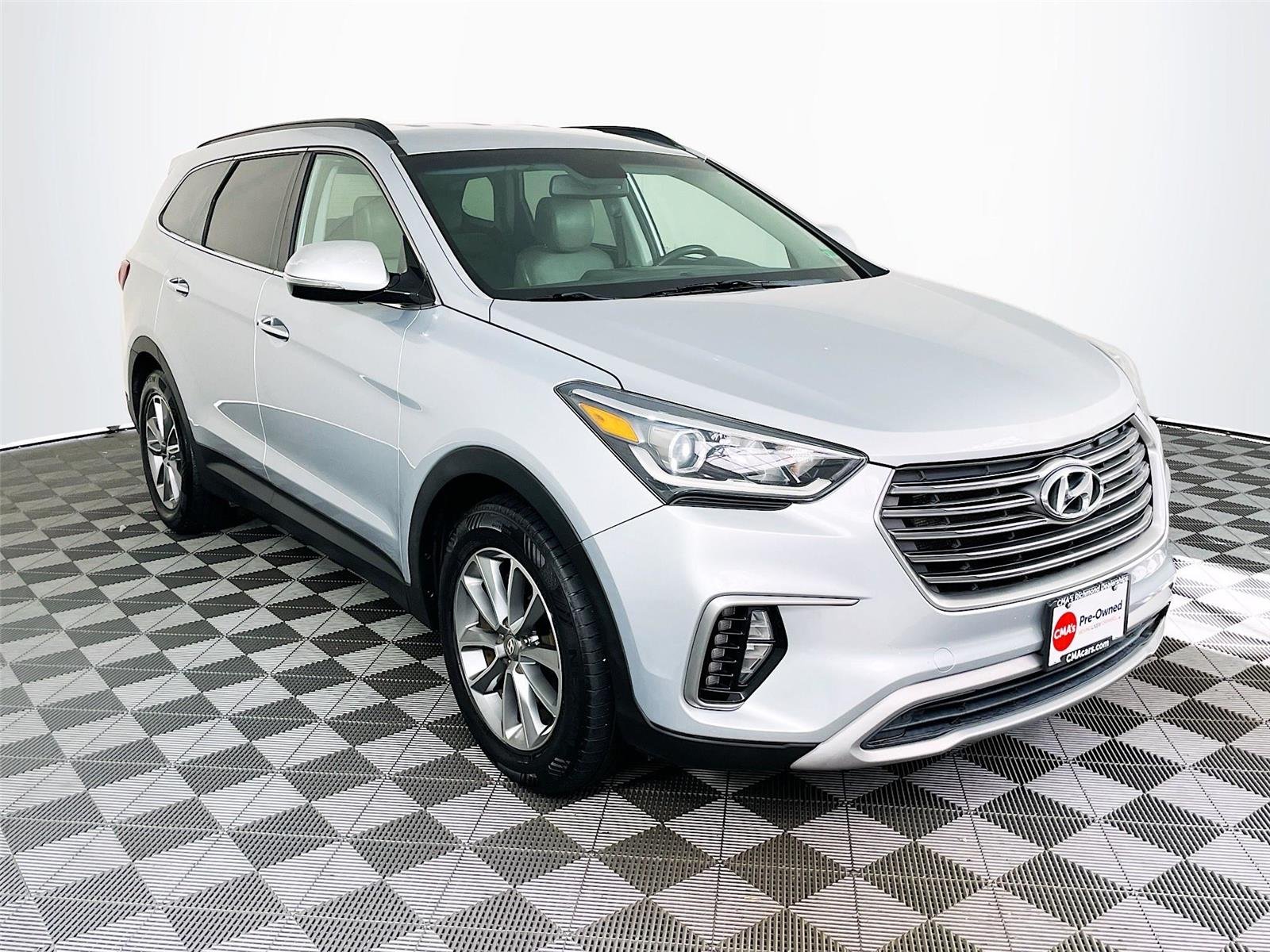 2018 Hyundai Santa Fe SE
