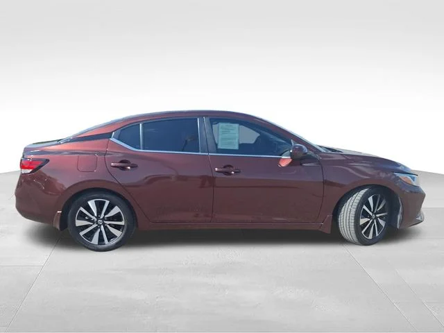 Used 2022 Red Nissan SV image 8