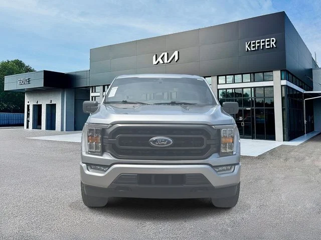 Used 2023 Silver Ford XLT image 3