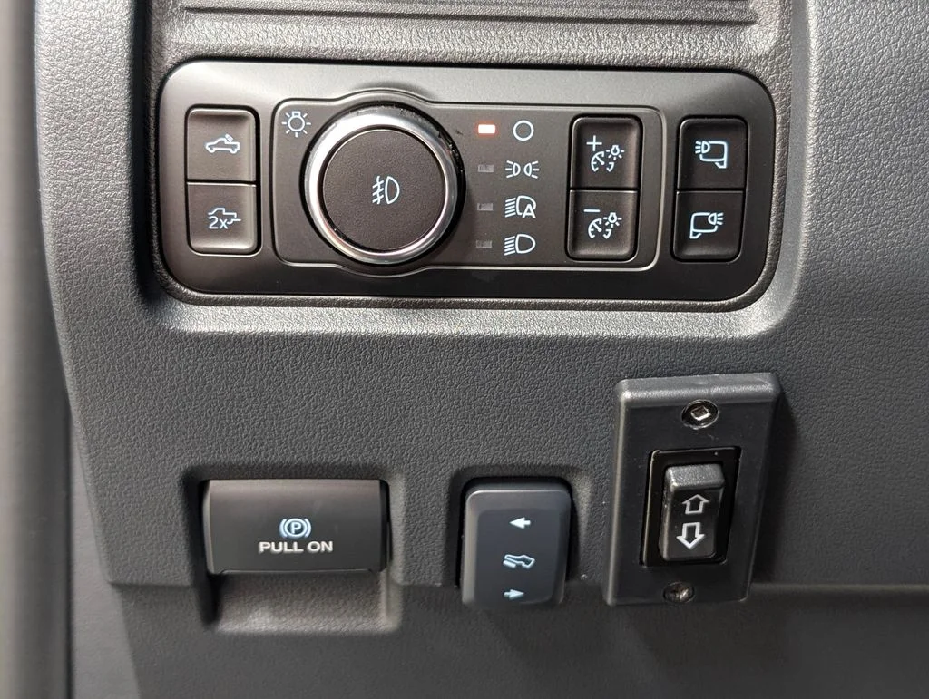New 2026 Agate Black Metallic Ford F-250® Lariat® image 15