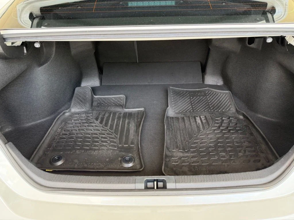 Used 2022 Beige Toyota XSE V6 image 33