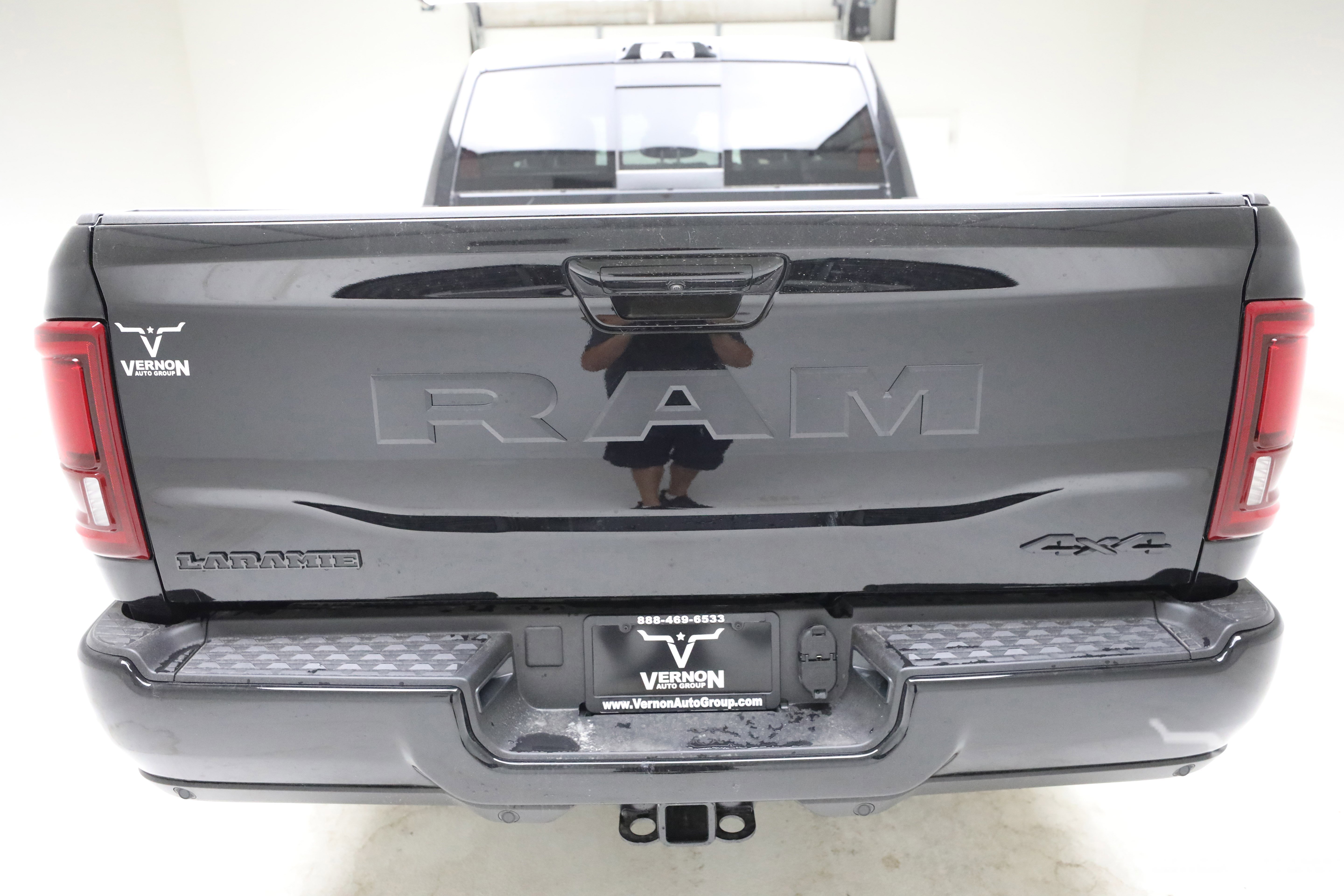 New 2026 Diamond Black Crystal Pearlcoat Ram N image 4