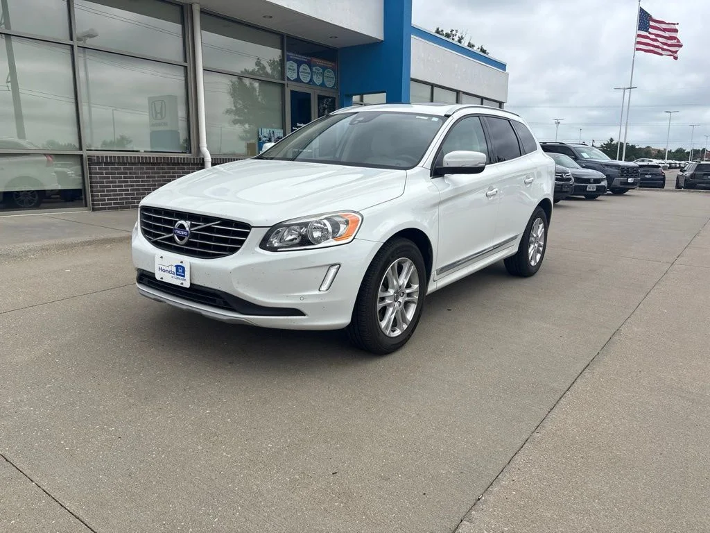 2016 Volvo XC60 T6 Drive-E AWD Auto's photo