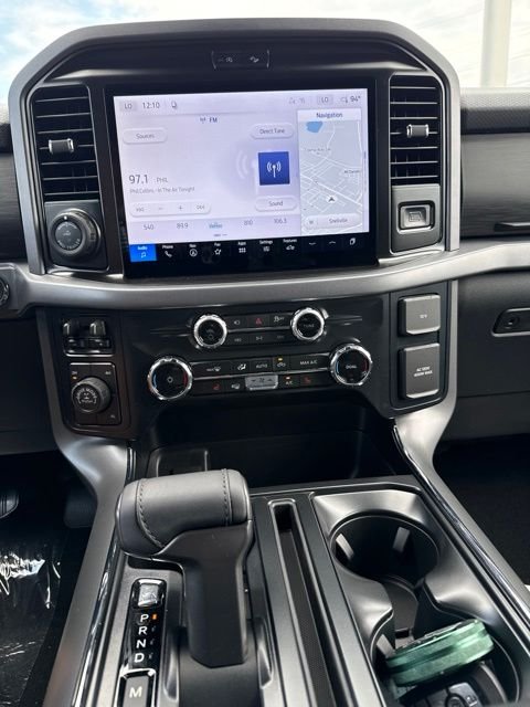 New 2026 Oxford White Ford XLT image 29