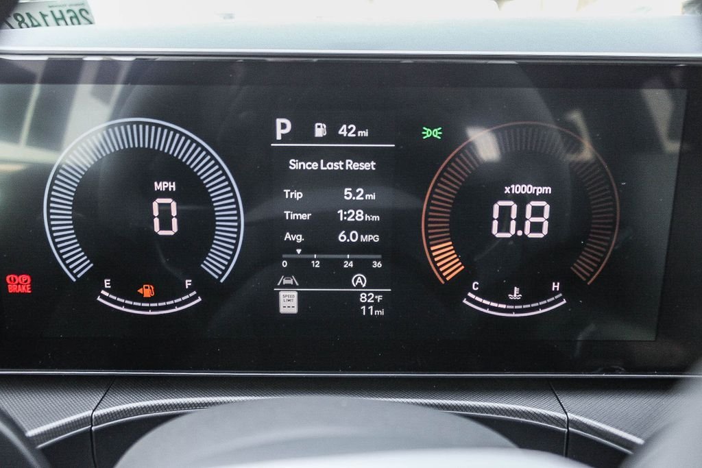 New 2026 White Hyundai SE image 20