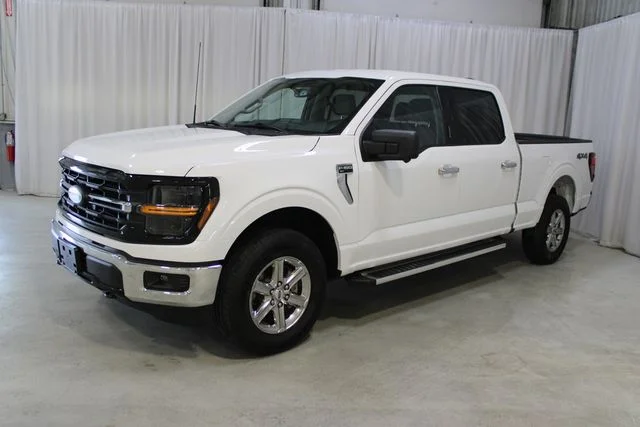 Used 2024 White Ford XLT image 26