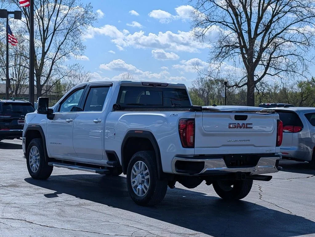 Used 2020 White GMC SLT image 11