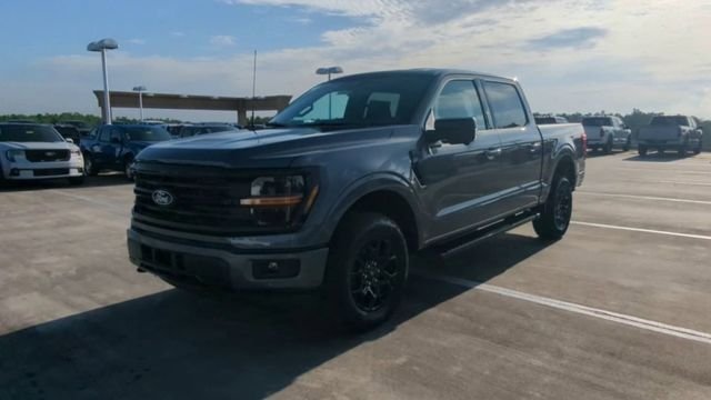 New 2026 Carbonized Gray Metallic Ford XLT image 78