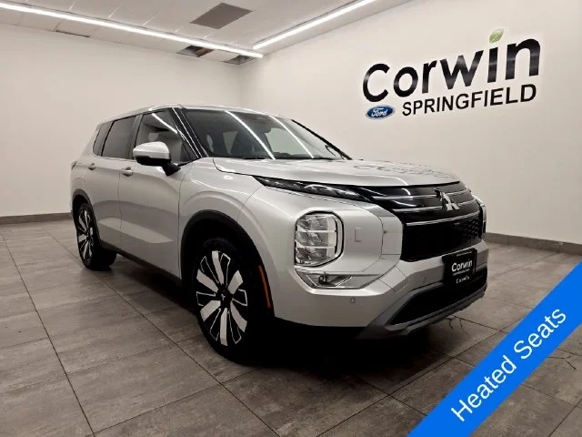 Used 2025 Alloy Silver Metallic Mitsubishi SE image 6