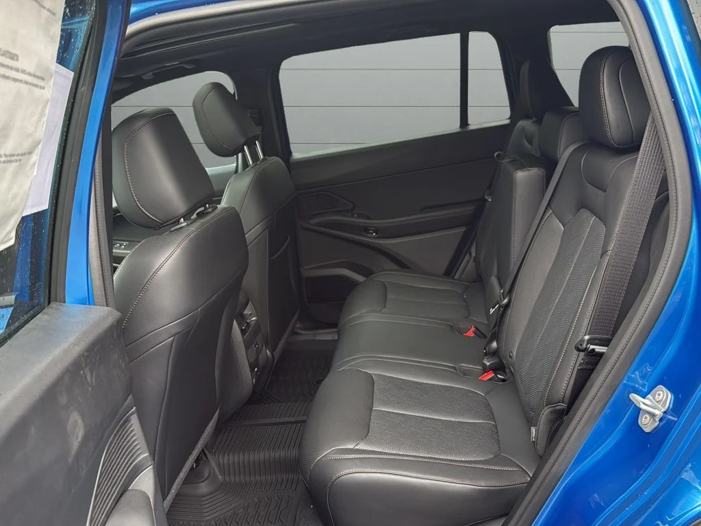New 2026 Hydro Blue Pearl-Coat Exterior Paint Jeep Overland image 22