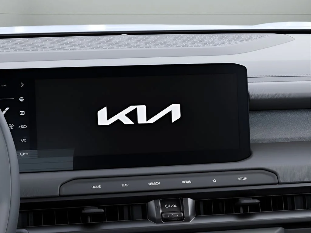 New 2027 Glacial White Pearl Kia X-Line SX image 15