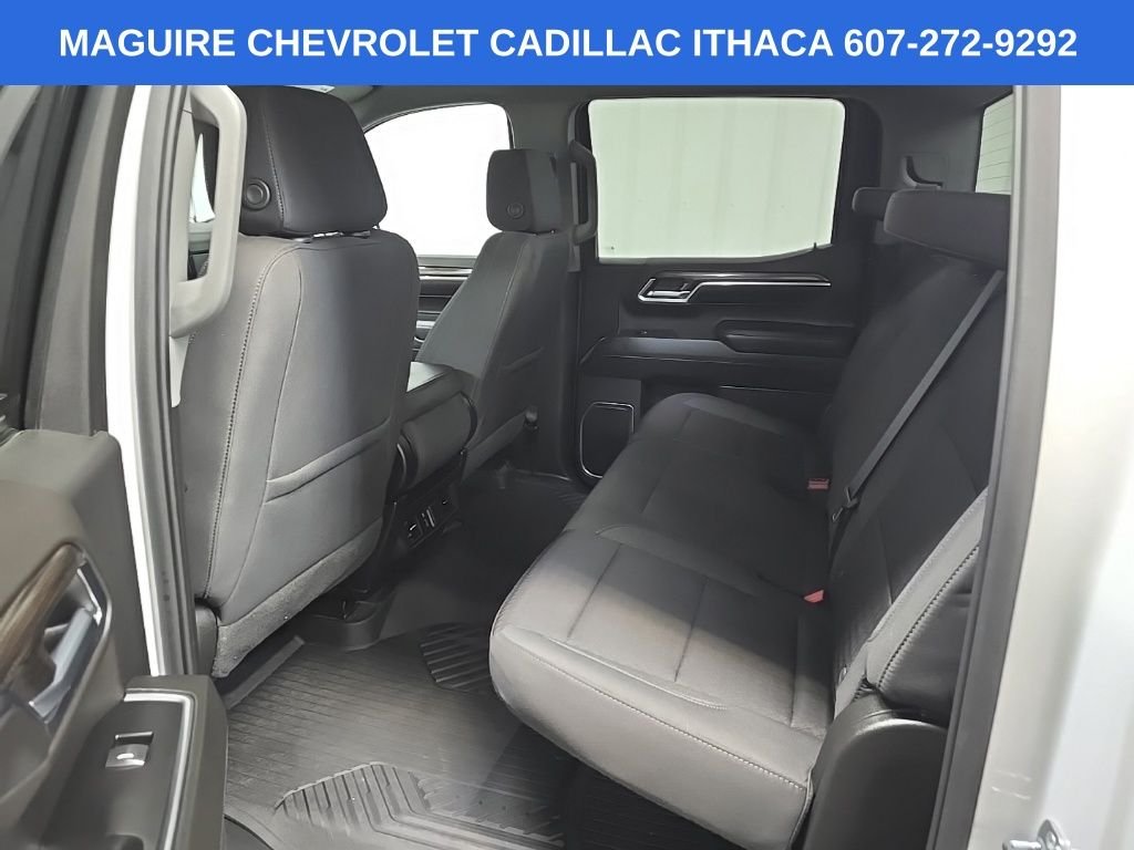 Used 2022 White Chevrolet RST image 30