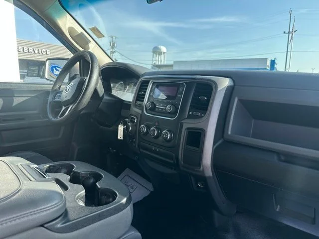 Used 2017 Bright White Clearcoat Ram Tradesman image 9